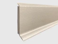 Hartschaum-Sockelleiste Silber